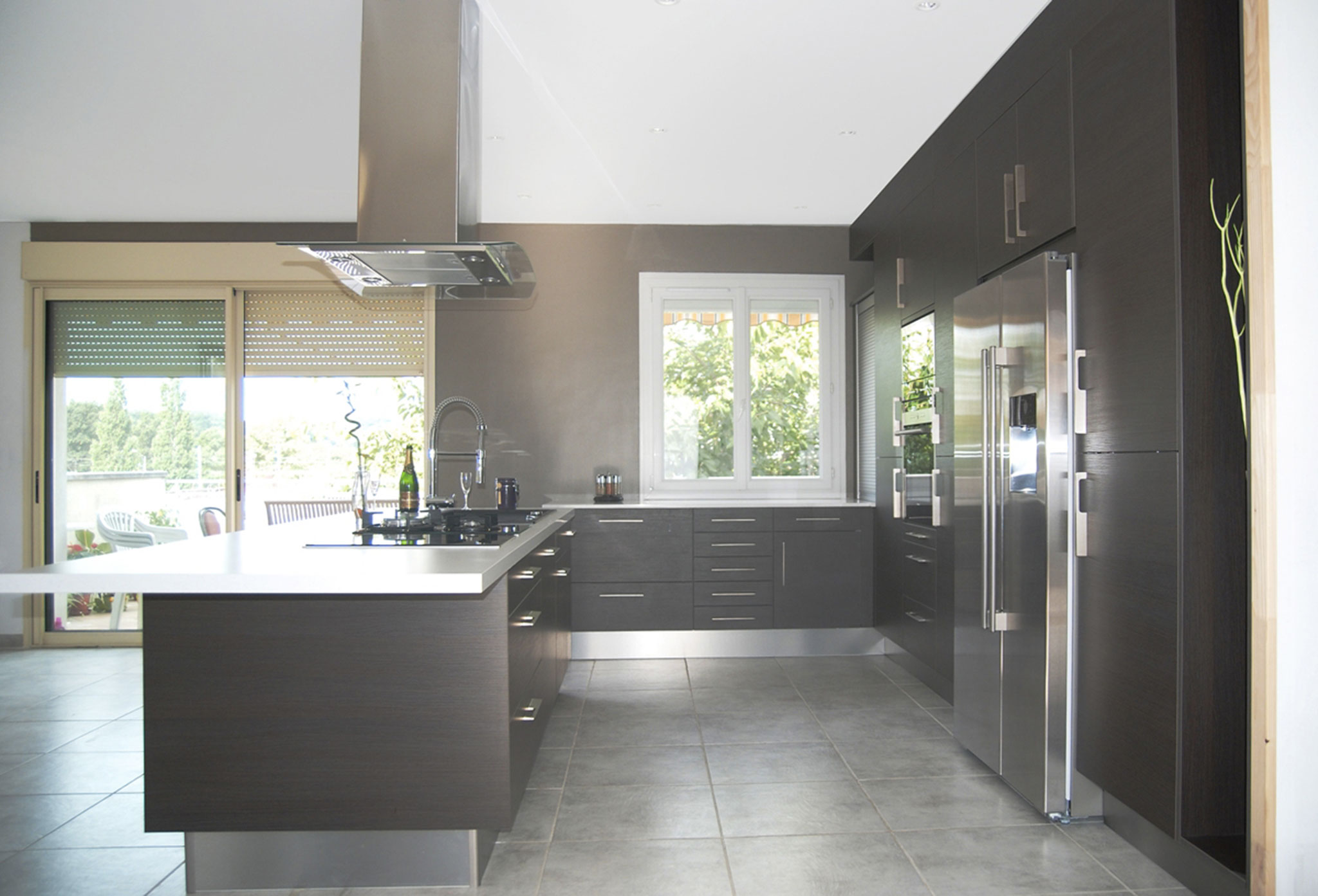 Frigo americain dans un angle