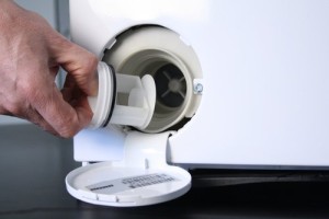 Démonter pompe de vidange lave linge electrolux