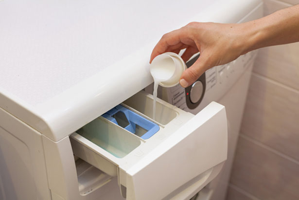 Mettre du bicarbonate dans le lave linge
