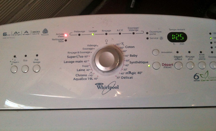 Lave linge whirlpool awe 9726